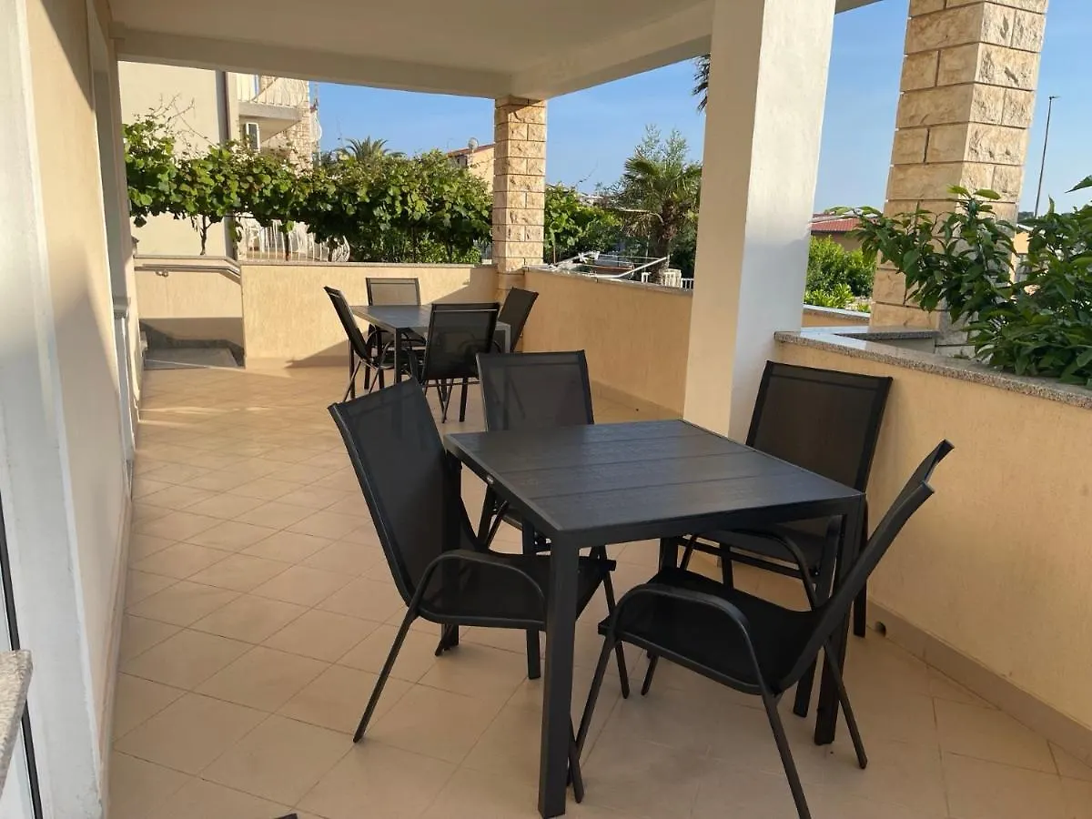 Apartments Demarin Medulin