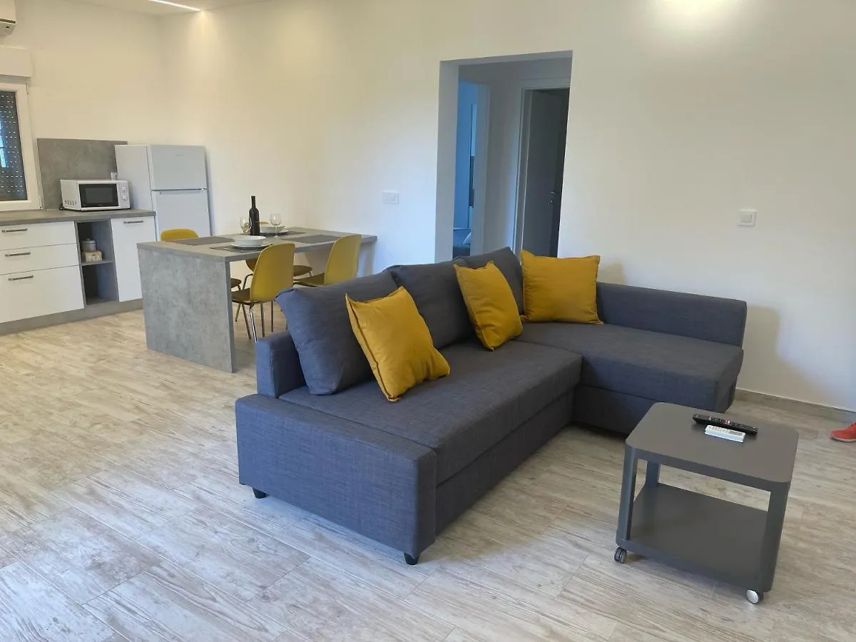 מדולין Apartments Demarin