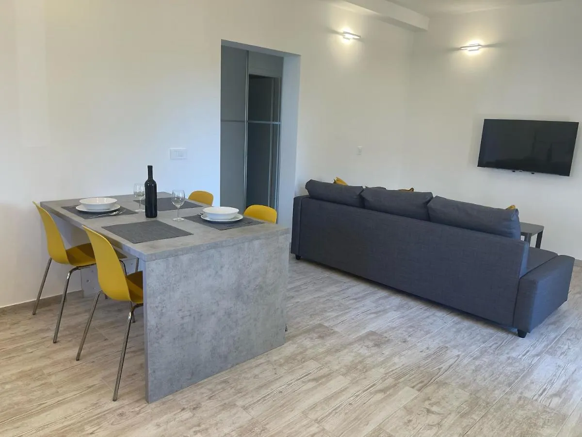 מדולין Apartments Demarin